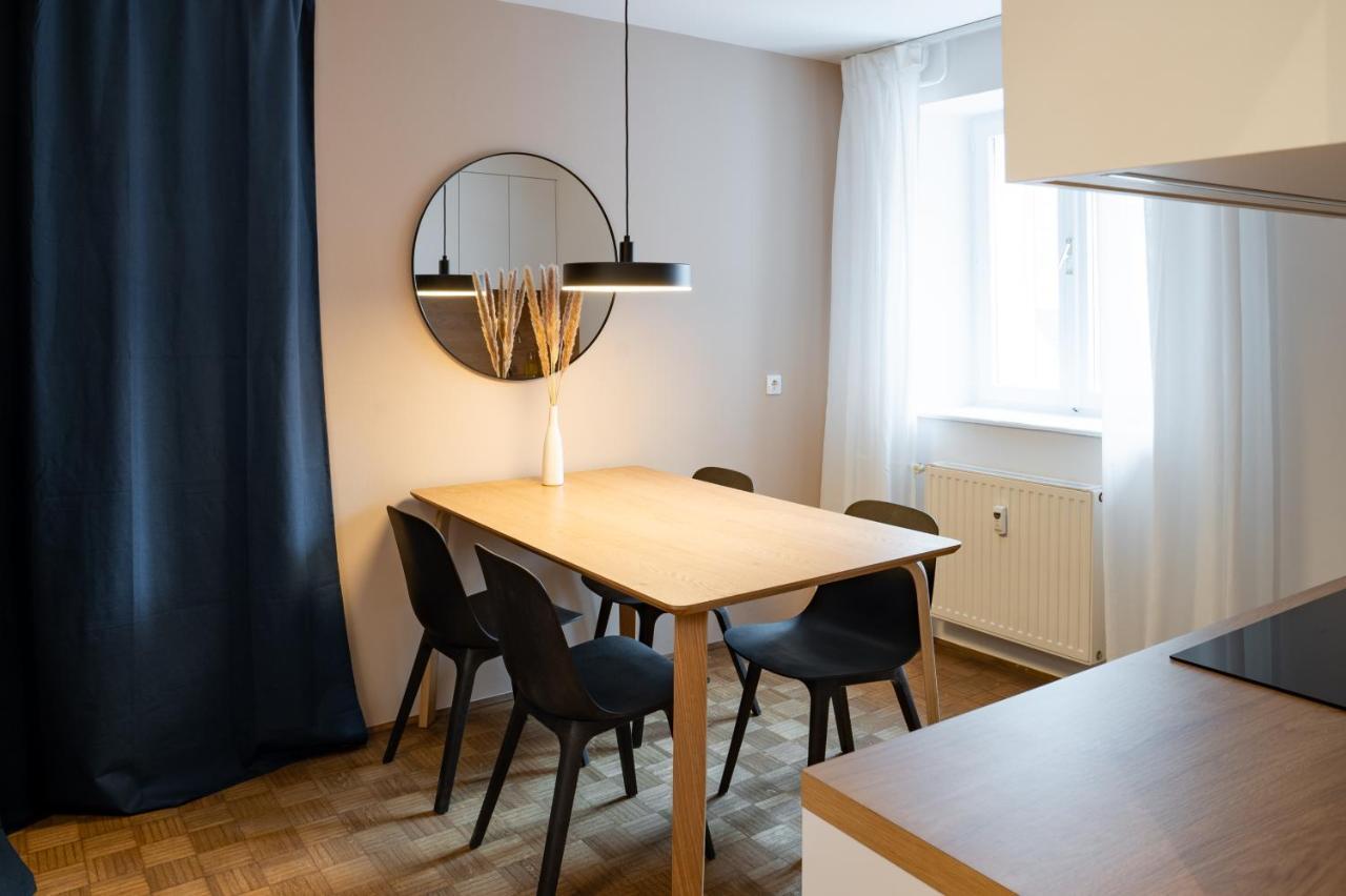 Strict City Apartments リュブリャナ エクステリア 写真